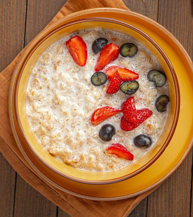 Haferbrei mit Beeren