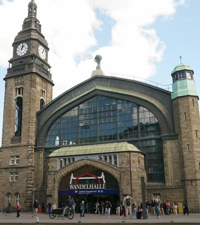 Der Hamburger Hauptbahnhof. 