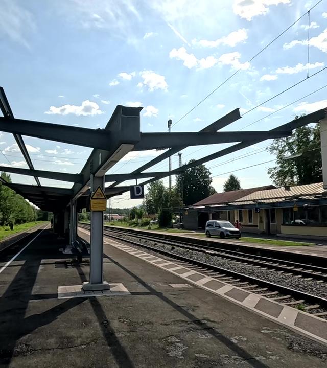 Fehlende Elemente eines Bahnhofdaches