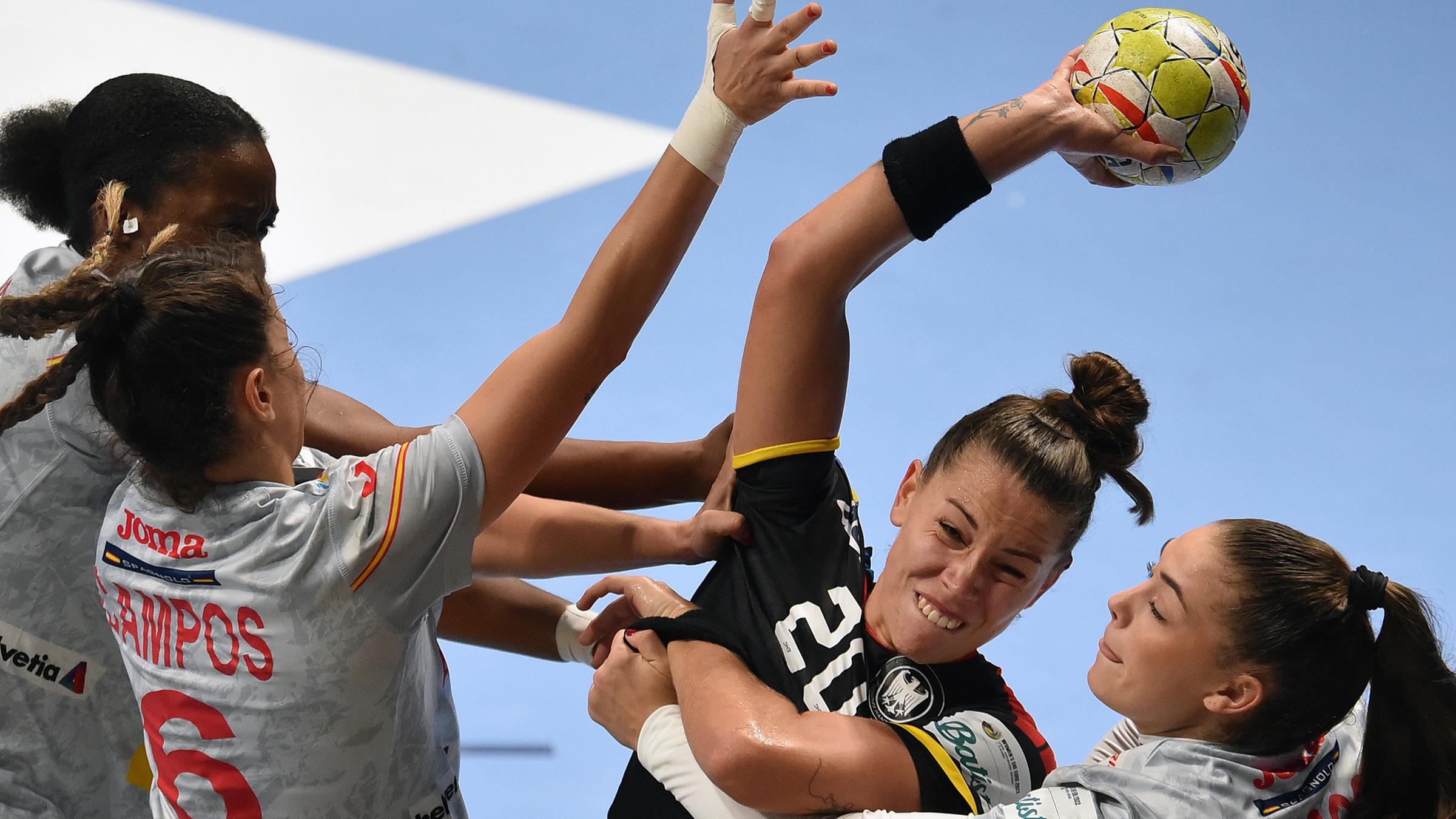Handball-EM der Frauen Deutschland erreicht nächste Runde