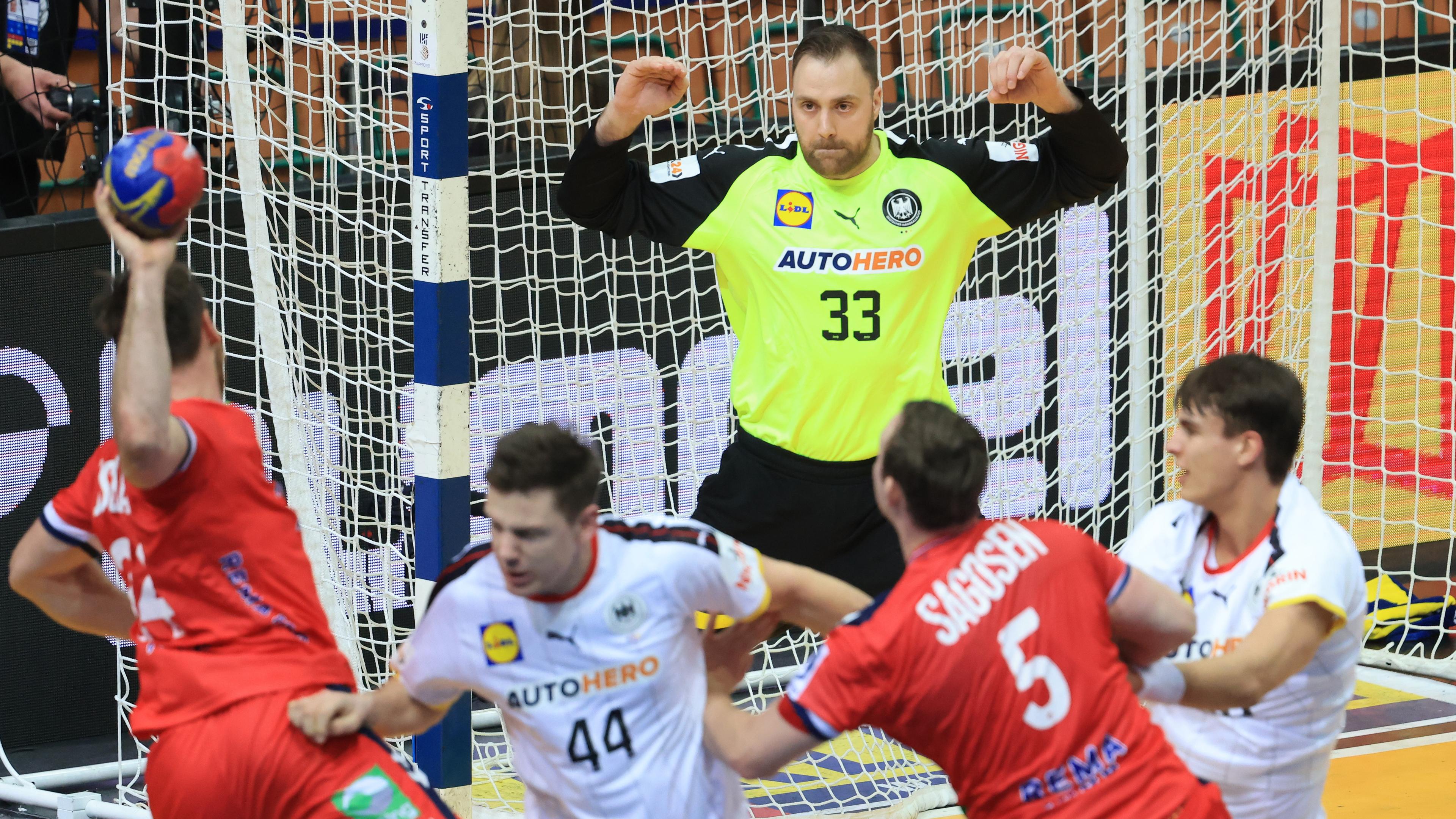 Handball-WM DHB-Team verliert und trifft nun auf Frankreich