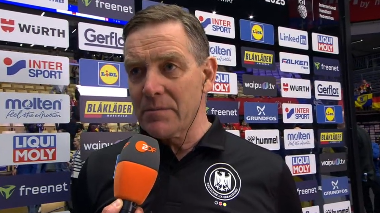 Der deutsche Handballtrainer Aldred Gislason während seinem Interview.