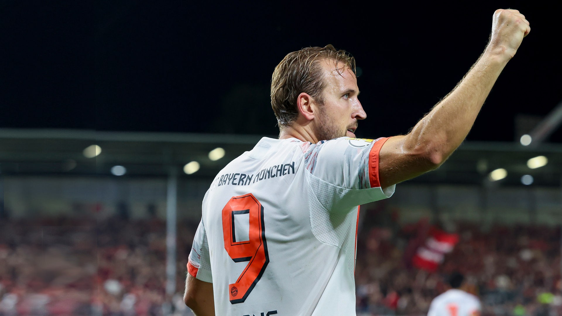 Harry Kane (FC Bayern München) jubelt