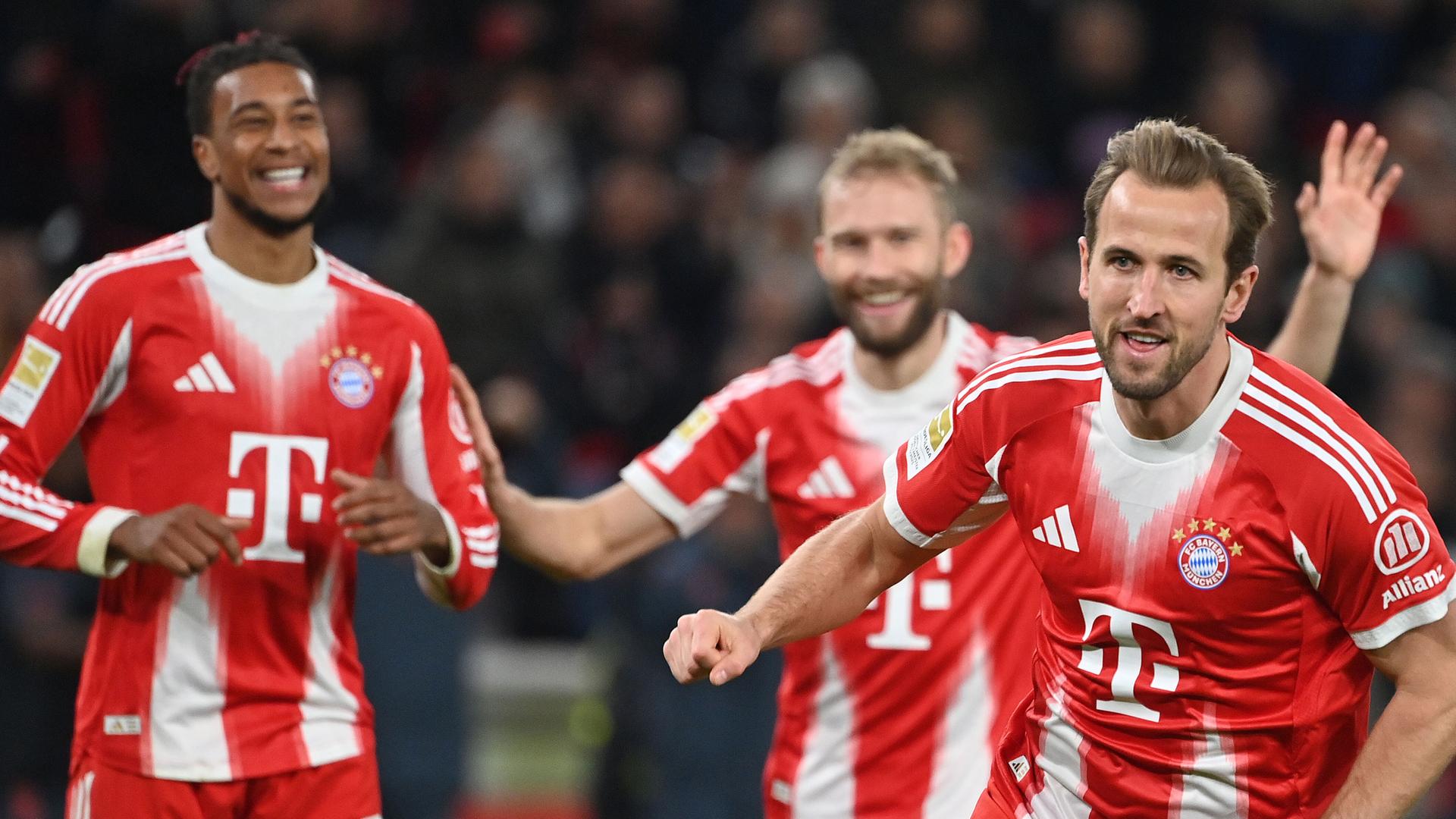 Harry Kane (FC Bayern München) jubelt. 