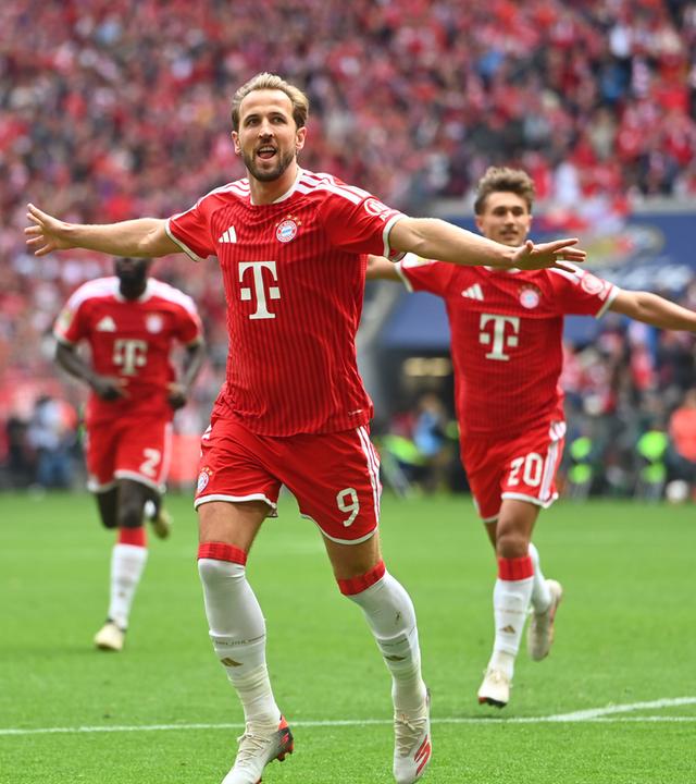 Harry Kane jubelt nach seinem Tor am 16.05.2026 in München.