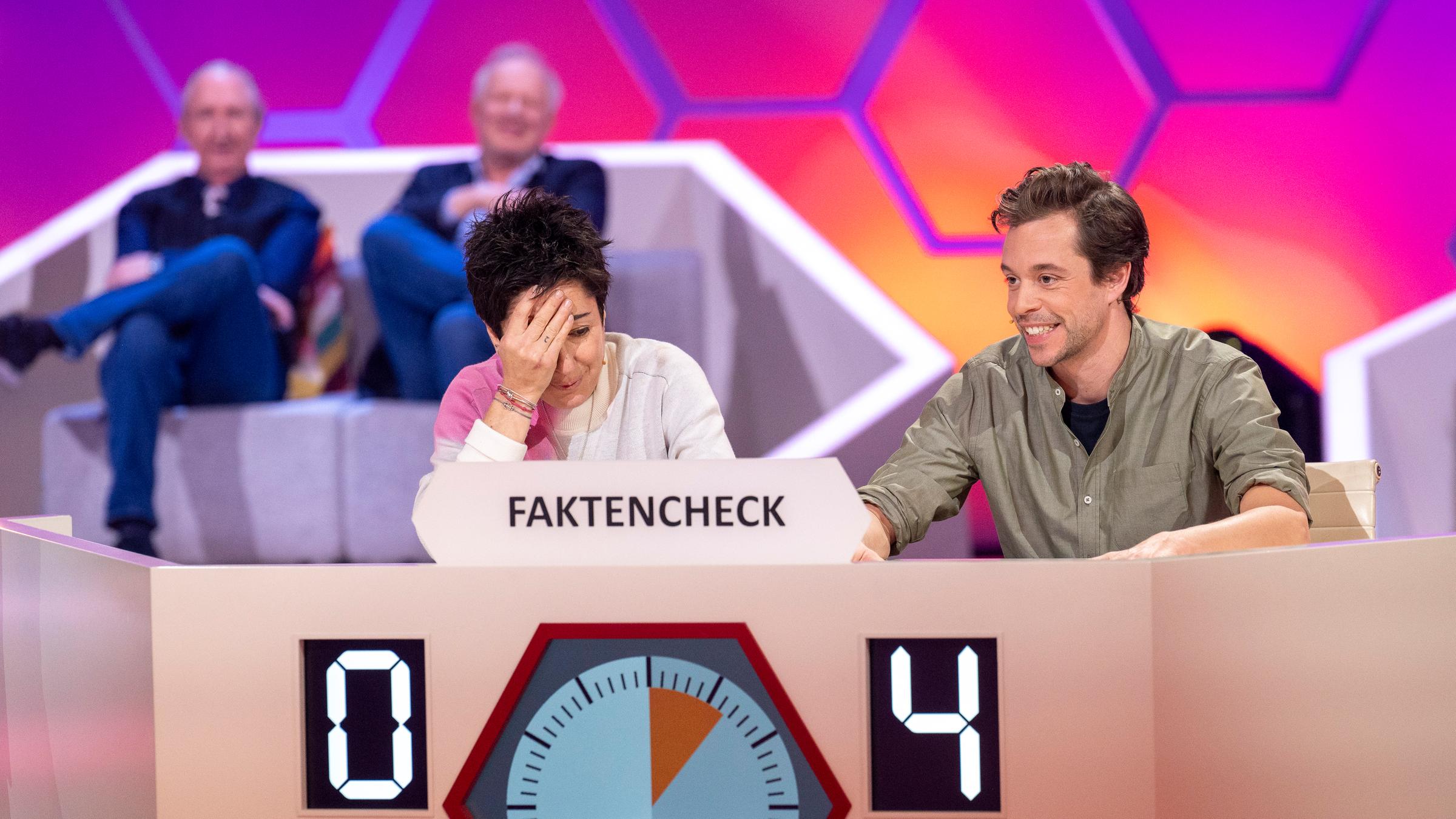 "Dalli Dalli - Die Weihnachtsshow": Dunja Hayali und Tobias Krell