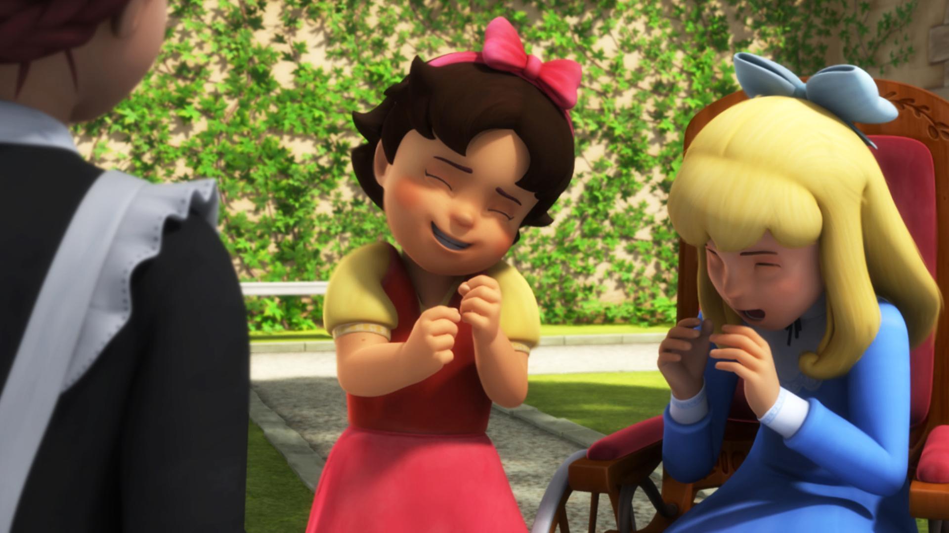 Heidi und Clara verstehen sich sofort sehr gut. Sie beide stehen lachend vor dem Kindermädchen.