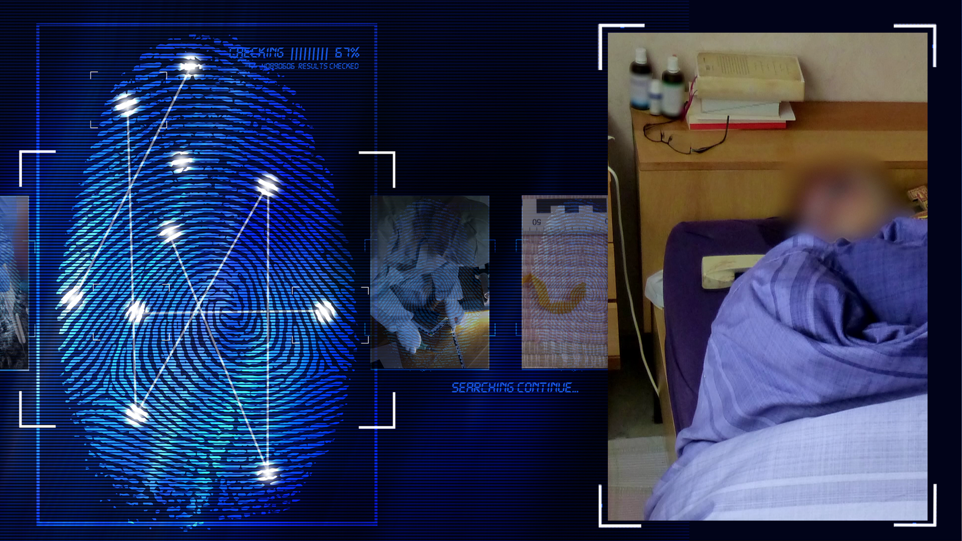 Leiche einer Frau liegt in einem Bett. Auf dem Bettkasten stehen Medikament-Flaschen. Davor liegt eine Brille, daneben liegen Bücher. Das Gesicht/die Leiche wurde technisch verfremdet. Links daneben: Lichtschematische Darstellung eines Fingerabdrucks