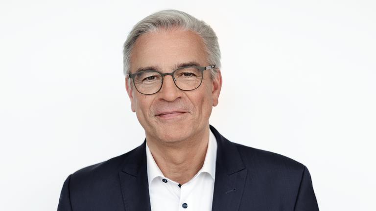 Porträt des ZDF-Landesstudioleiters Schleswig-Holstein Henner Hebenstreit