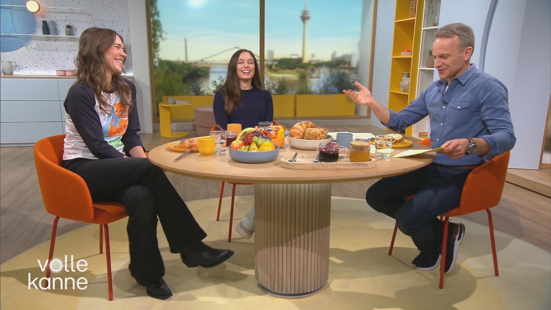 Henrike Hahn und Aylin Ravanyar zu Gast bei Carsten Rüger bei "Volle Kanne"
