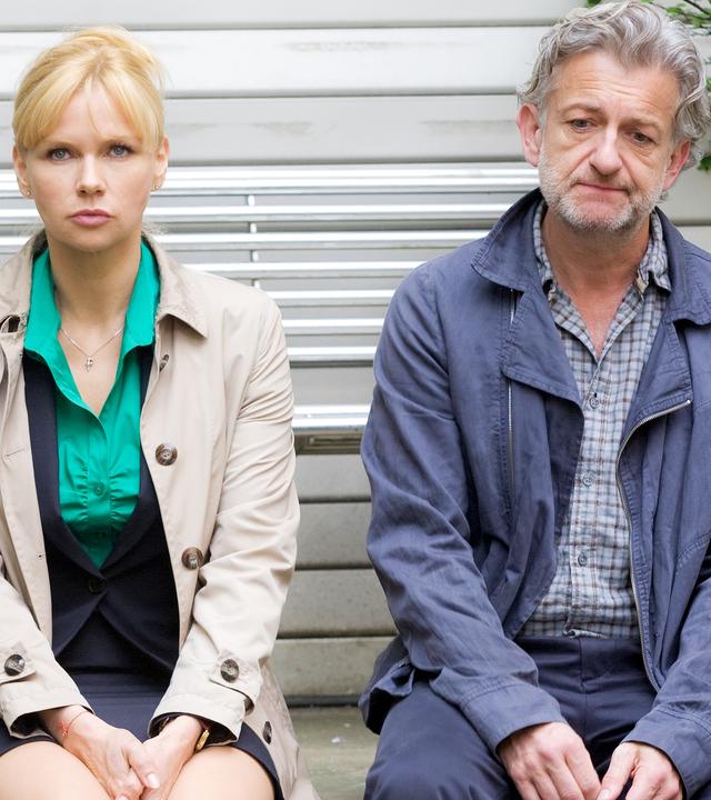 Standesbeamtin Ellen ( Veronica Ferres) und ihr Therapeut Christian (Dominic Raacke)
