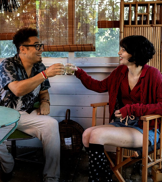 Paolo Cesar (Marc Sway) und Nelly (Steffi Friis) "Eden für jeden"