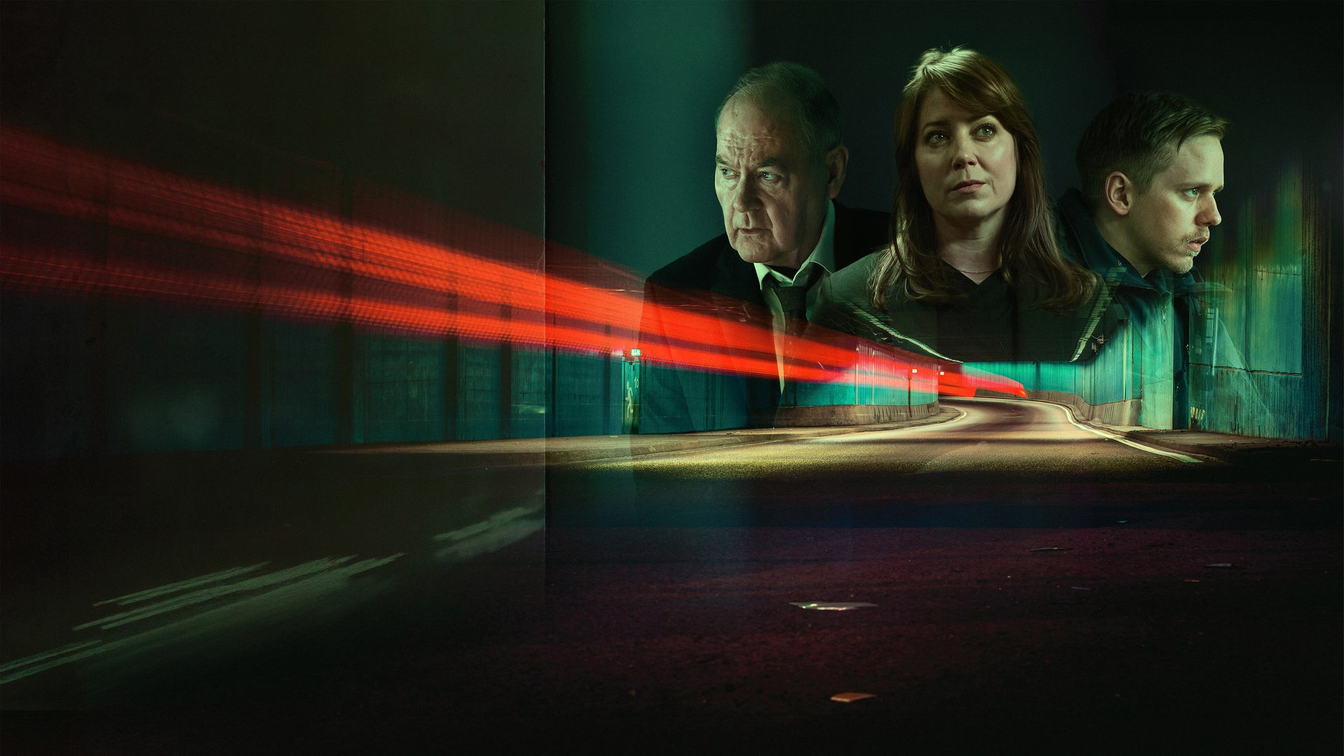 Das Bild zeigt die drei Hauptfiguren des Kommissar Beck Teams vor der Kulisse eines nächtlichen Stockholmer Tunnels, durch den ein Auto mit leuchtend roten Lichtspuren rast: von links Martin Beck (Peter Haber), in der Mitte Alexandra Beijer (Jennie Silfverhjelm) und rechts Vilhelm Beck (Valter Skarsgård). Die düstere, grün-blau getönte Bildkomposition vermittelt Spannung und Bedrohlichkeit.