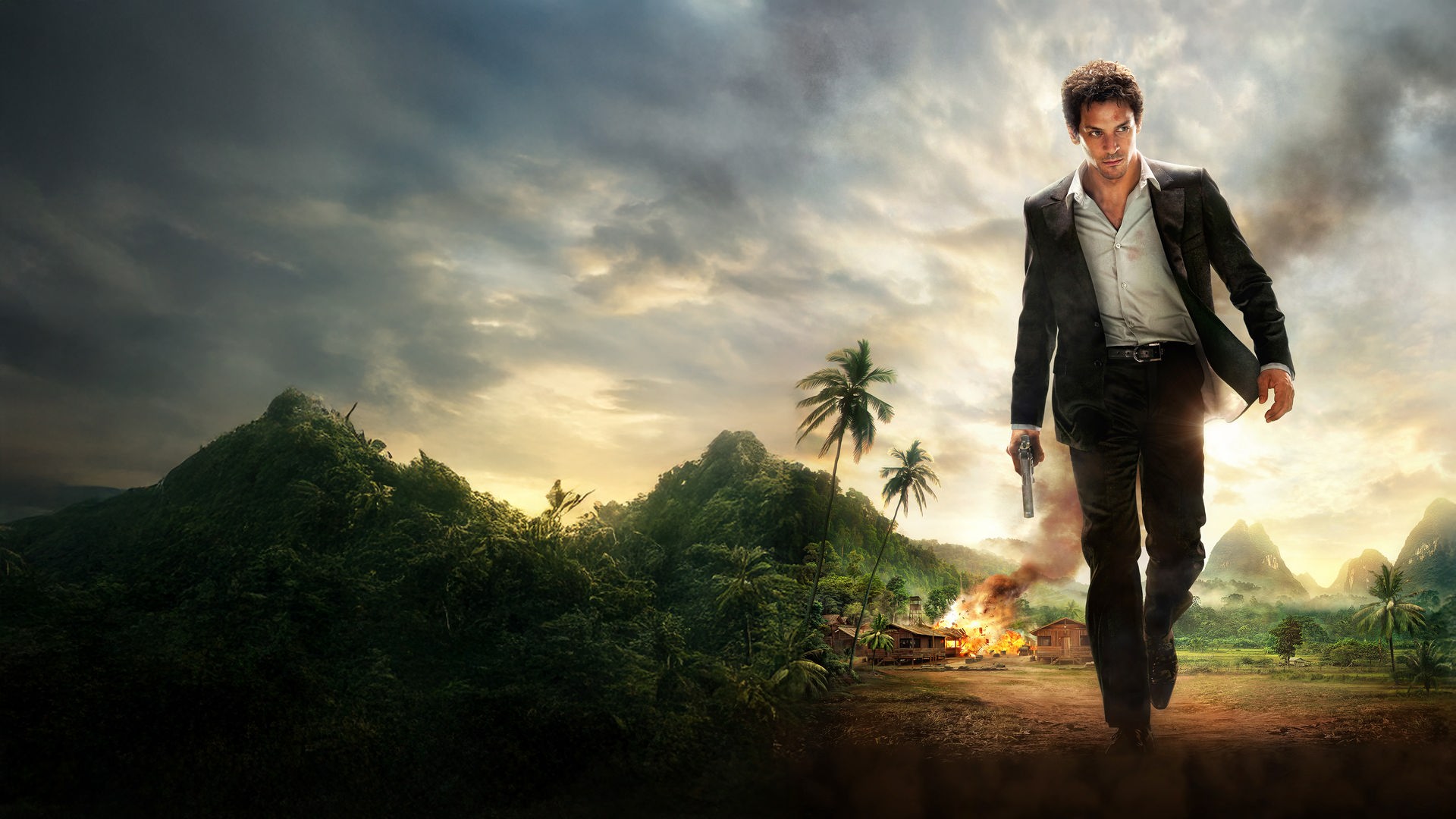 "Largo Winch: Die Burma Verschwörung": Largo Winch (Tomer Sisley) im schwarzen Anzug und leicht geöffneten weißen Hemd mit einer Waffe in der Hand auf den Betrachter zuläuft. Im dschungelartigen Hintergrund sind Palmen, felsige Berge sowie eine brennende und explodierende Hütte unter einem bewölkten Himmel zu sehen.