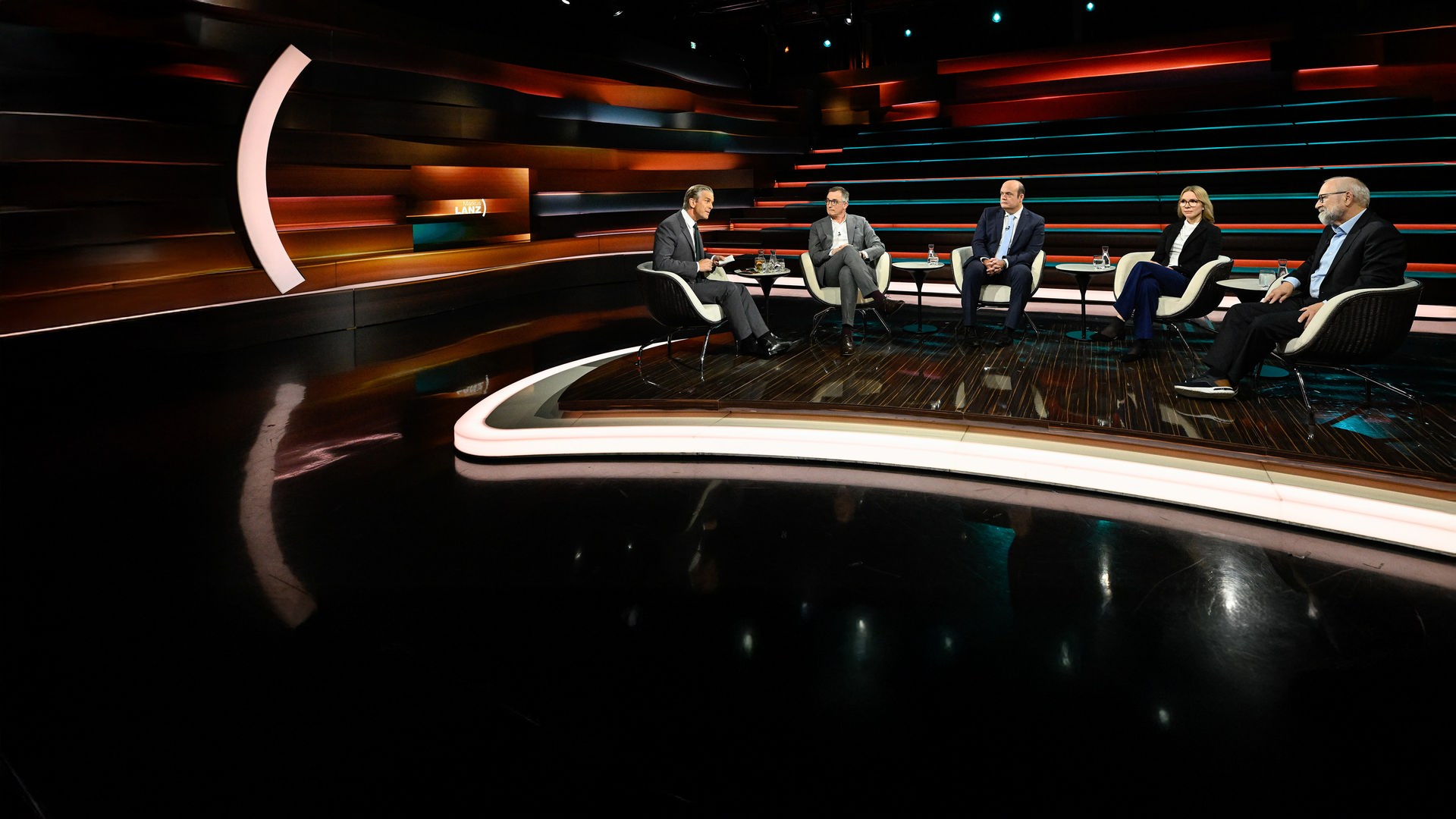 Markus Lanz diskutiert mit seinen Gästen heute (von links nach rechts): Andreas Rödder, Robin Alexander, Nina Kolleck, Herfried Münkler.