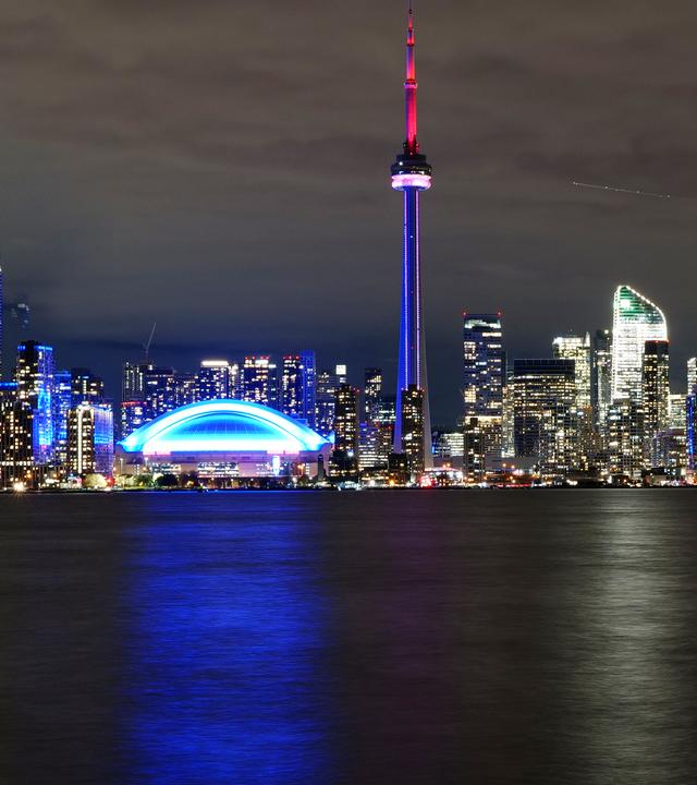 "Megacitys - Wenn es Nacht wird in Toronto": Skyline