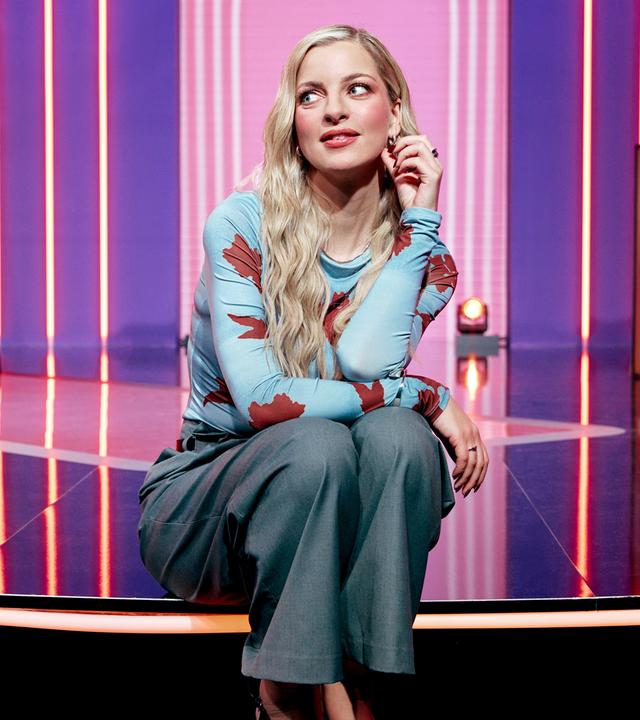 Neo Social Club mit Laura Larsson