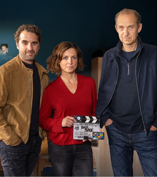 Die Darsteller von Nord Nord Mord am Filmset