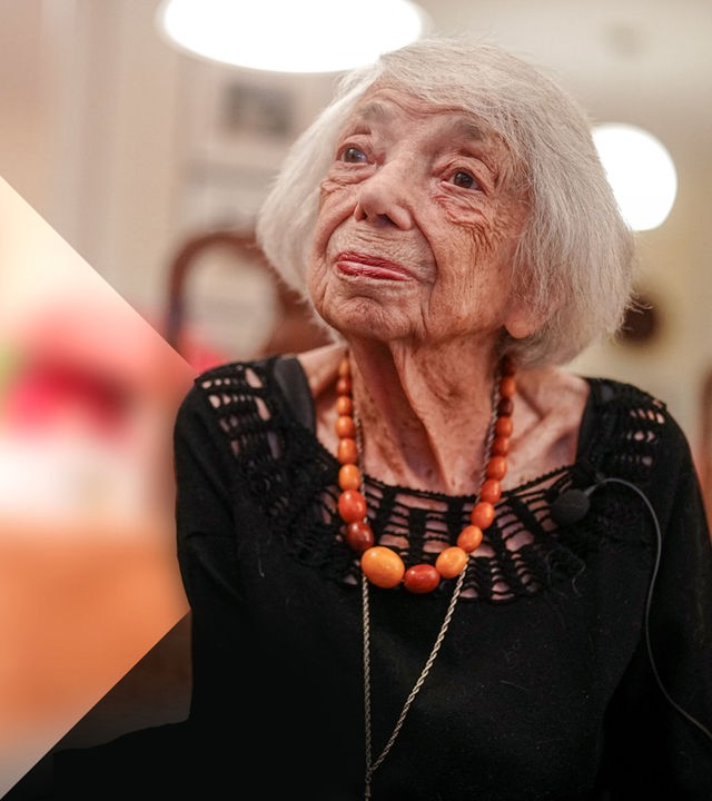 Margot Friedländer in ihrer Wohnung im Januar 2025. 