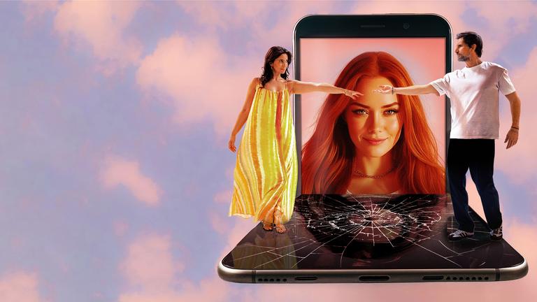 Frank (Tom Beck) und Lisa (Chryssanthi Kavazi) stehen sich mit Abstand gegenüber, beide strecken einen Armen zueinander, ohne sich zu berühren. Im Hintergrund sieht man eine junge Frau auf einem Handy-Bildschirm.