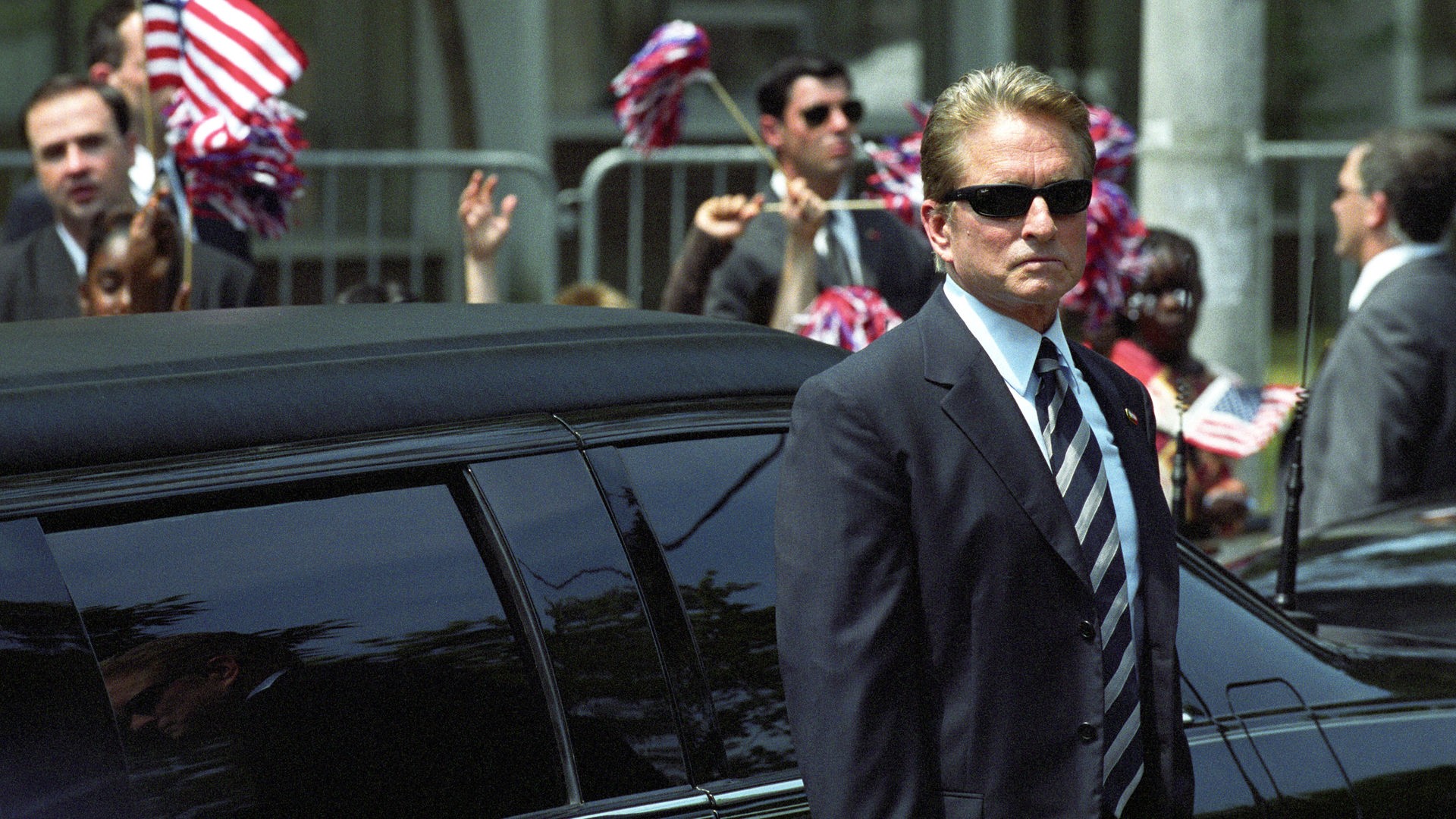 "The Sentinel - Wem kannst du trauen?": Pete Garrison (Michael Douglas) bei einem seiner zahlreichen Einsätze im Dienste der Sicherheit des Präsidenten und seiner Frau.