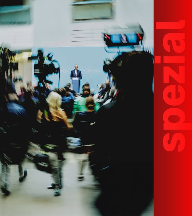 Friedrich Merz (CDU), Bundeskanzler, aufgenommen im Rahmen einer Pressekonferenz als Reaktion auf die Landtagswahl in Mecklenburg-Vorpommern sowie die Berliner Abgeordnetenhauswahl in Berlin.