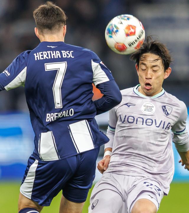 Michael Cuisance und Maximilian Wittekkämpfen um den Ball am 14.03.2026 in Berlin.