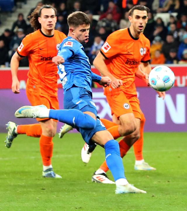 Adam Hlozek (Hoffenheim) erzielt das Tor zum 2:2.