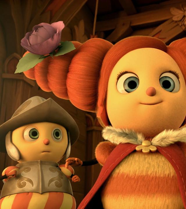 Königin Hortensie trägt die Blumenperücke und sieht zufrieden aus. Links hinter ihr steht eine Wache.