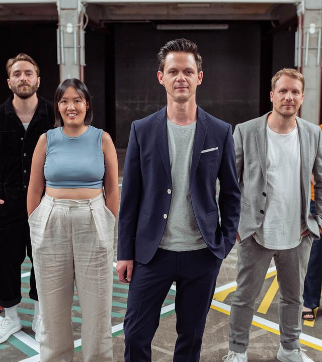 Jo Schück mit Gästen. Totale.