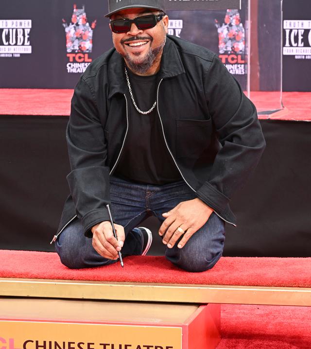 Hip-Hop-Legende Ice Cube zeigt sich gerührt vor dem TLC Chinese Theatre in Hollywood