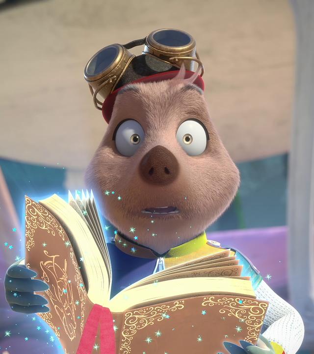 Der Gärtner steht im Park. In seinen Händen liegt das leuchtende magische Buch Mauli. Mit großen Augen und erschrockenem Blick schaut der Gärtner in die Kamera.