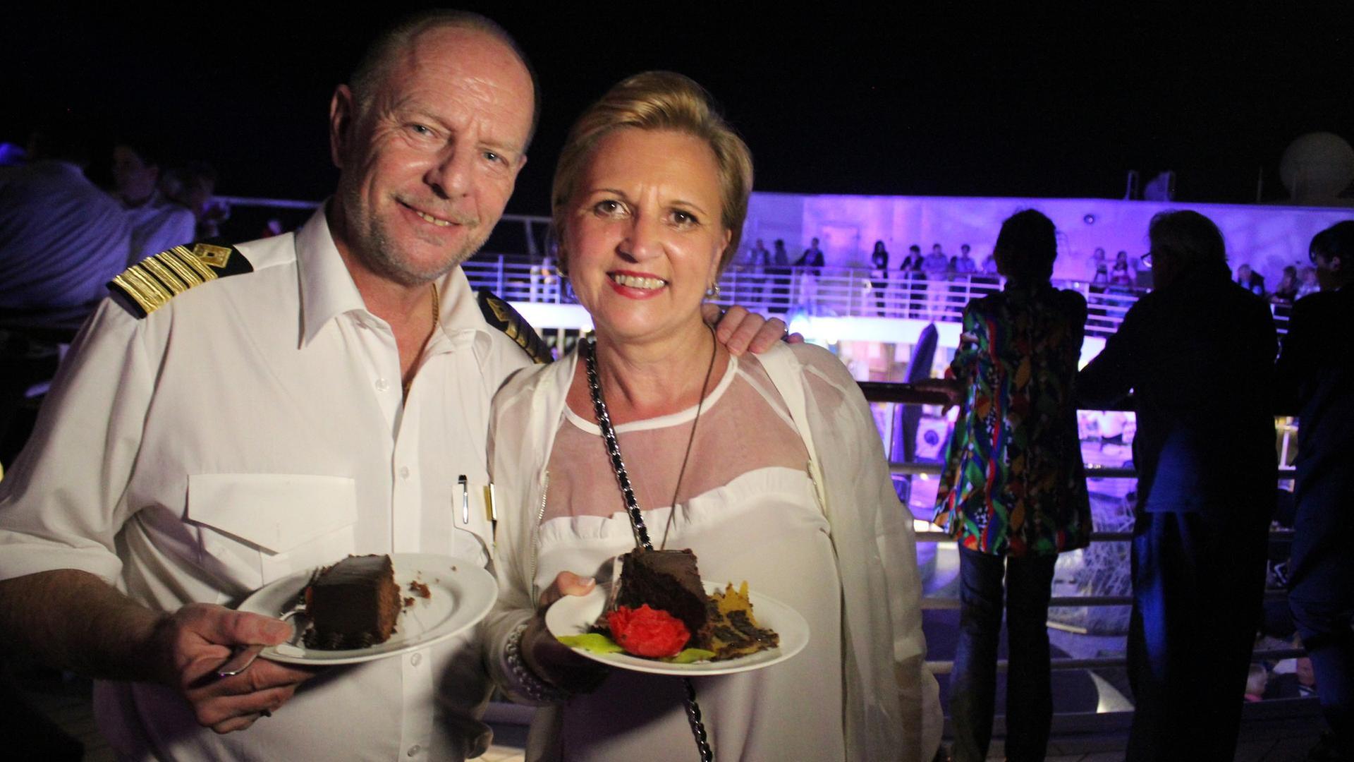 127: Rote Rosen für die Lady