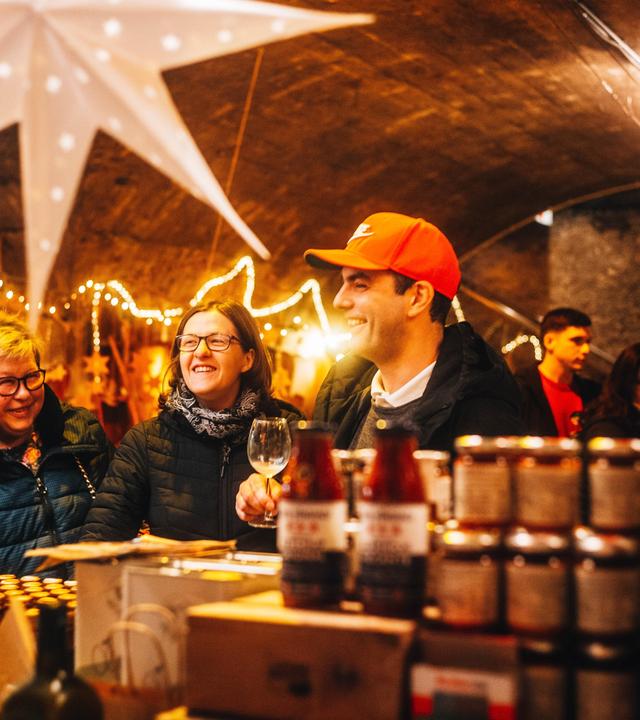 Auf der Burg, im Wald, Kloster oder Weinkeller: Kleine, besondere Weihnachtsmärkte