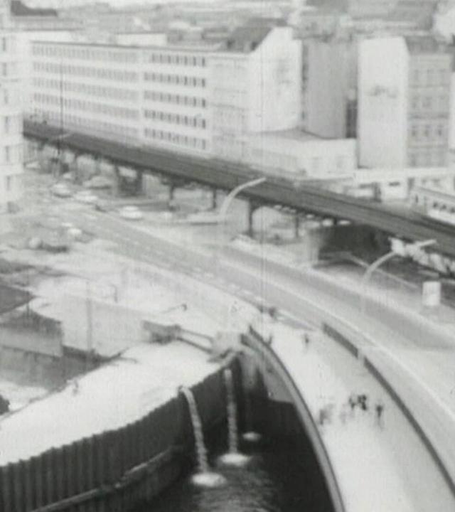 Brückenbau im Hamburger Binnenhafen (stumm)