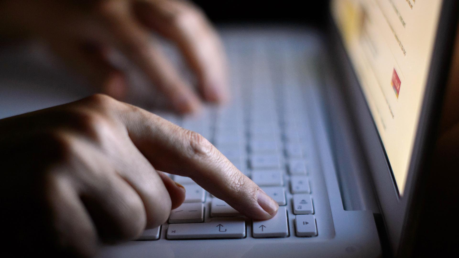 Deepfakes in der Politik - Wie Gene aktiviert werden