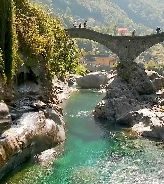 Die vier Elemente der Alpen · Wasser, blaues Gold (2/4)