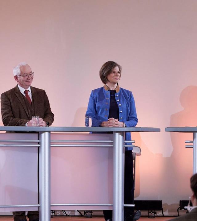 Drei Jahre Corona · Regierungen und Virologen im Fokus (1/4)