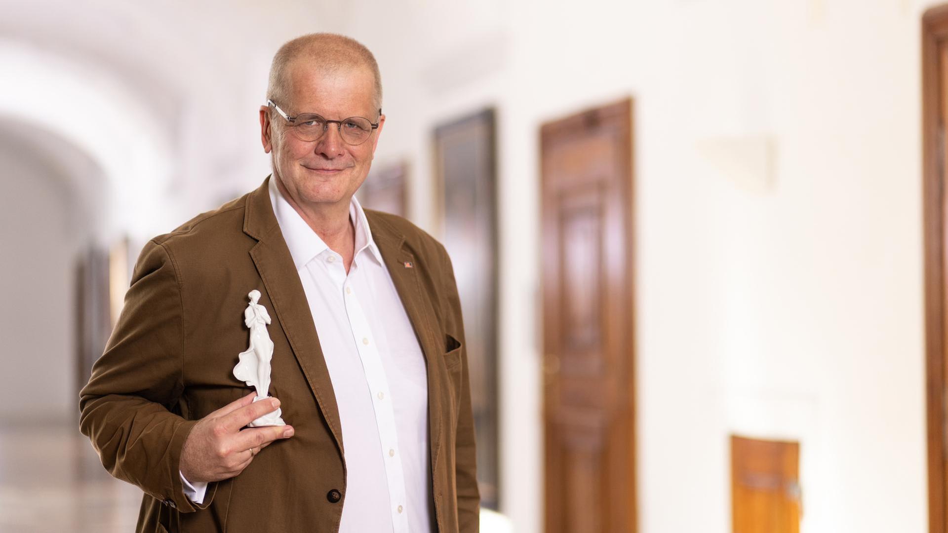 Ein Rosenwunder? Dame aus Porzellan und mehr