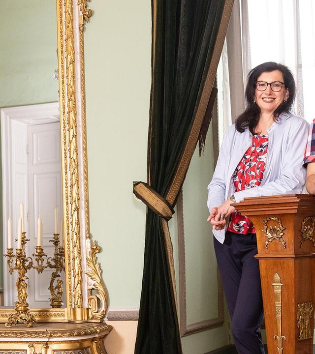 Ein Tischchen voller Rätsel und mehr ...