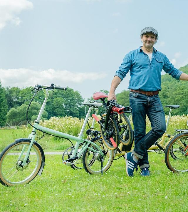 Einfach einklappen · Unterwegs mit dem Faltrad