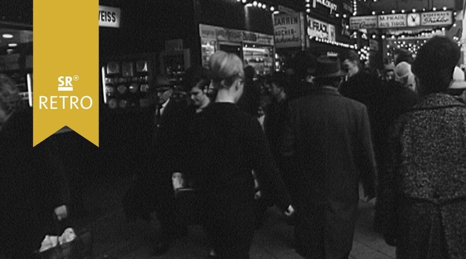 Einkaufstrubel vor Weihnachten in Saarbrücken