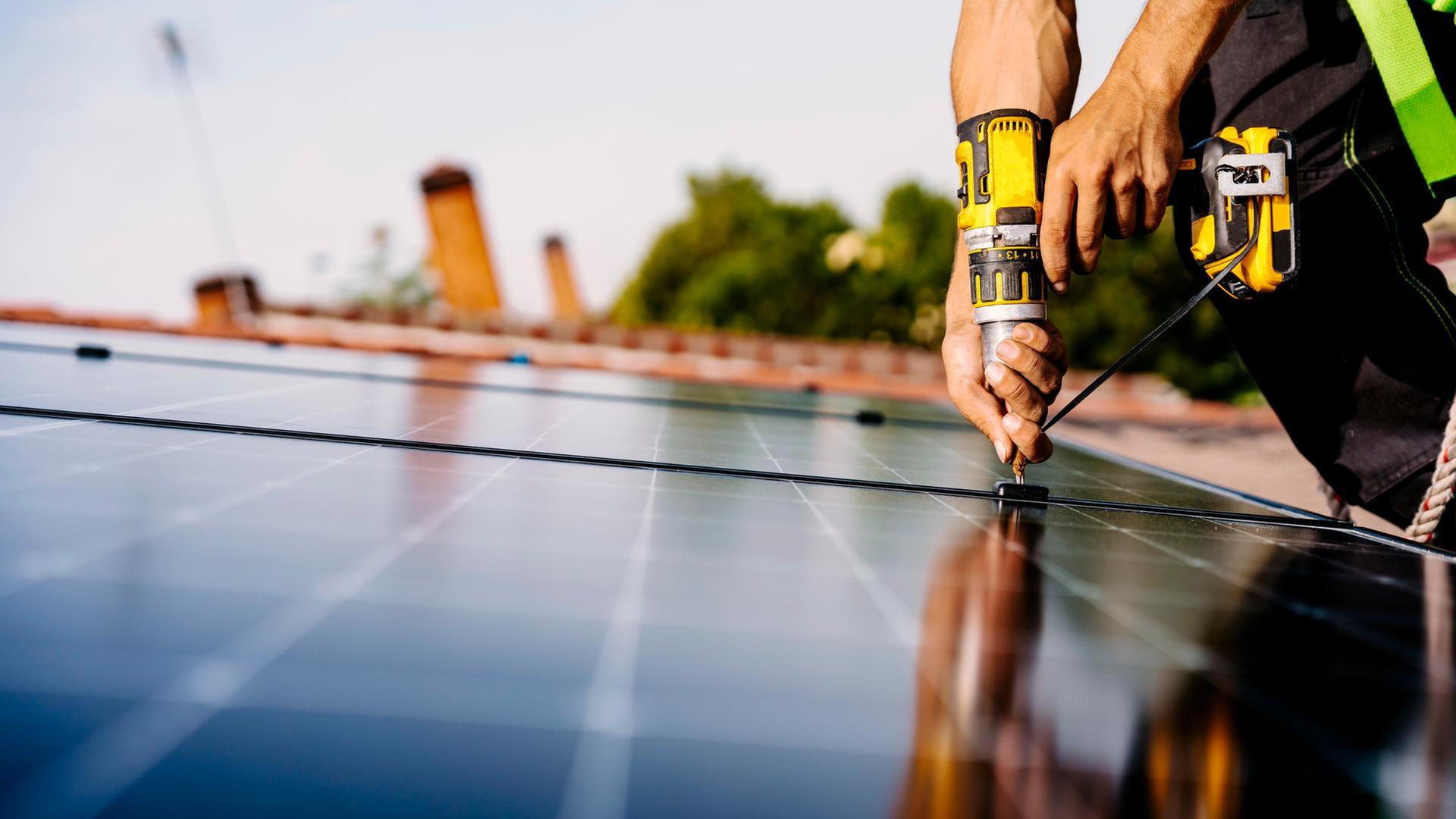 Gemeinsam aufs Dach · Sonnenenergie für alle