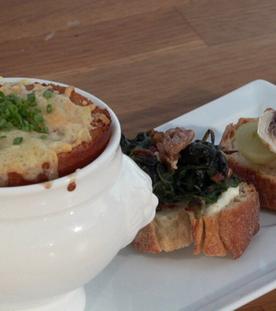 Gratinierte französische Zwiebelsuppe