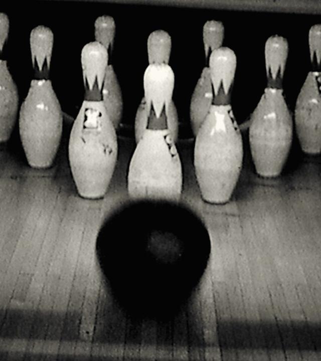 Gut Holz? Bowlingspieler sind doch keine Kegelbrüder!