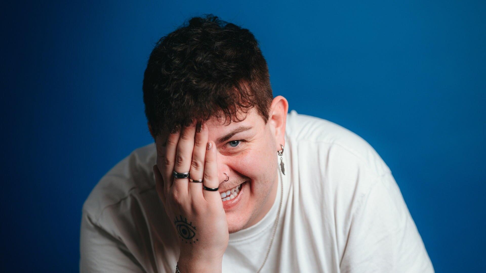 Isaak - "Always On The Run"