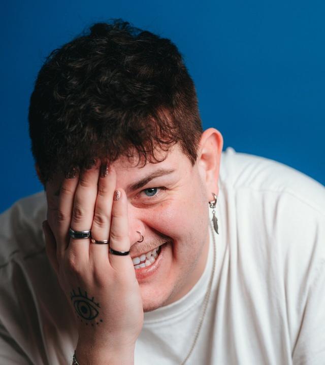 Isaak - "Always On The Run"