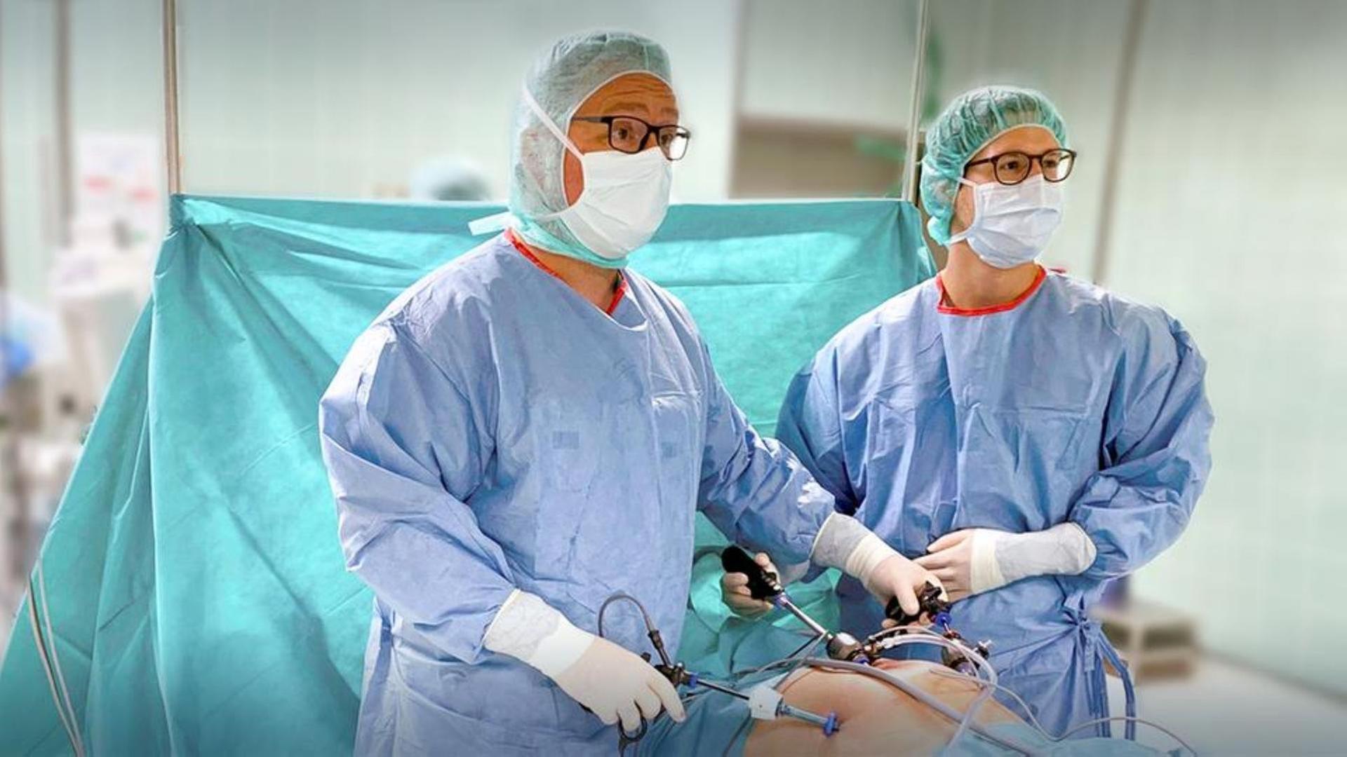 Minimalinvasiv durch den Bauch