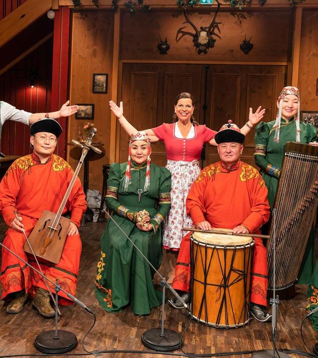 Mit Khukh Mongol, Windstreich Musikanten, Baldhamer Virtuosenterzett u. a.