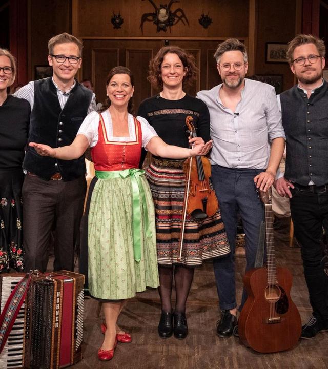 Mit Luz Amoi, FriesacherFrauenZimmerMusi, Dreimalig u.a.